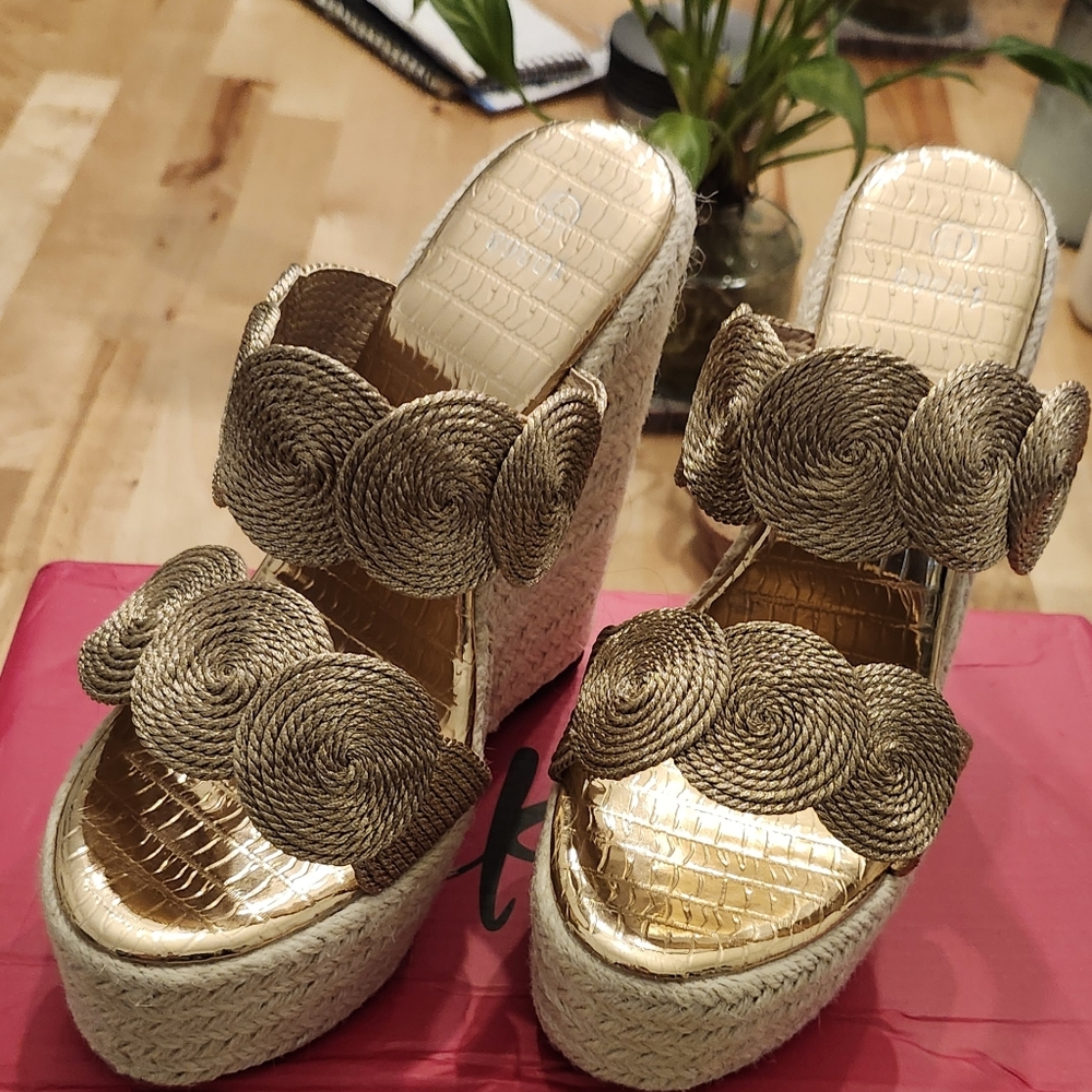 Wedges - Picture 4 of 6